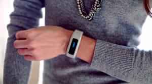 iFit Active is your constant companion, working around the clock to track your everyday activity, sleep, and nutrition.